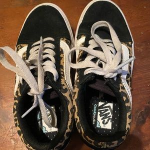 Kids van libra print size 13